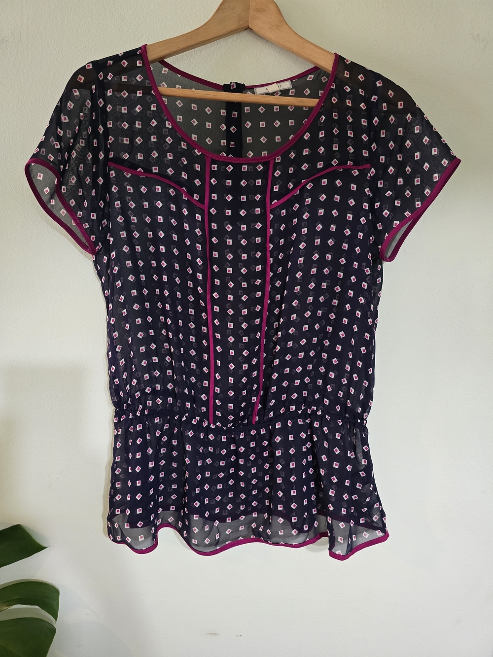 Women’s Black & Pink Printed Peplum Top